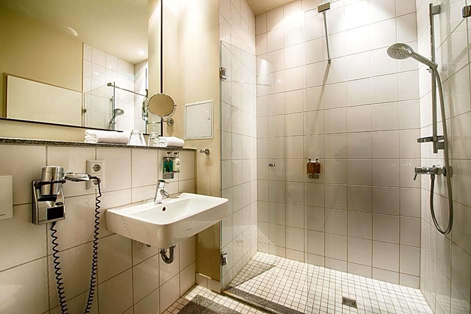 Mondrian Suites Berlin am Checkpoint Charlie