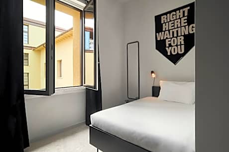 Economy Single Room