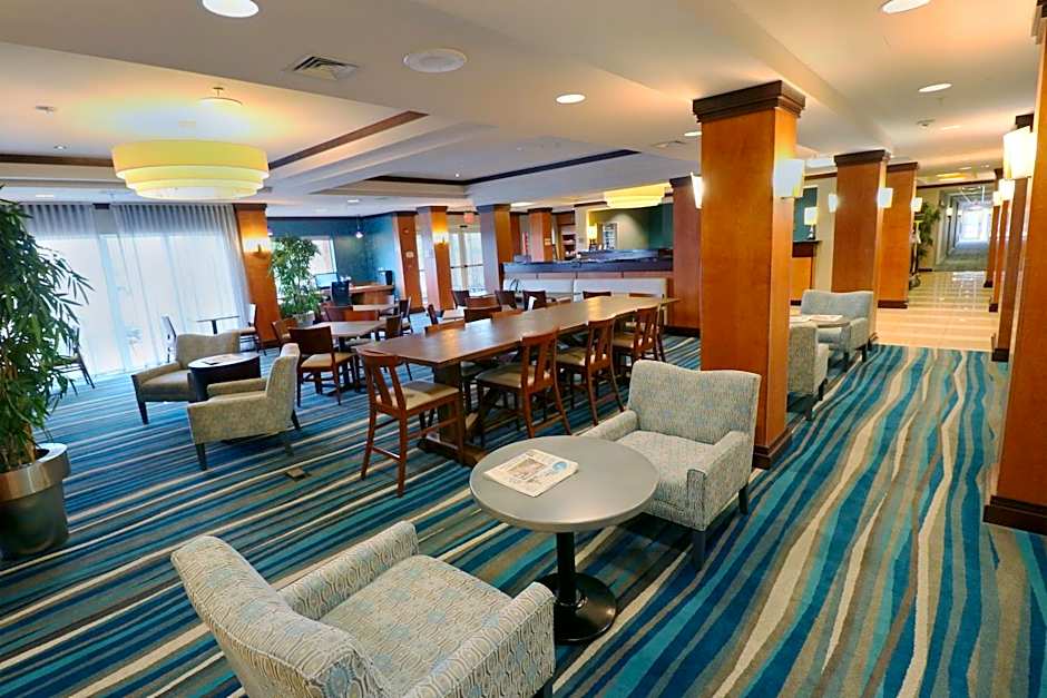 Fairfield Inn & Suites by Marriott Des Moines Airport