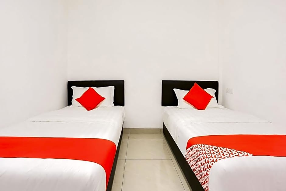 Super OYO 89495 Rich Hotel