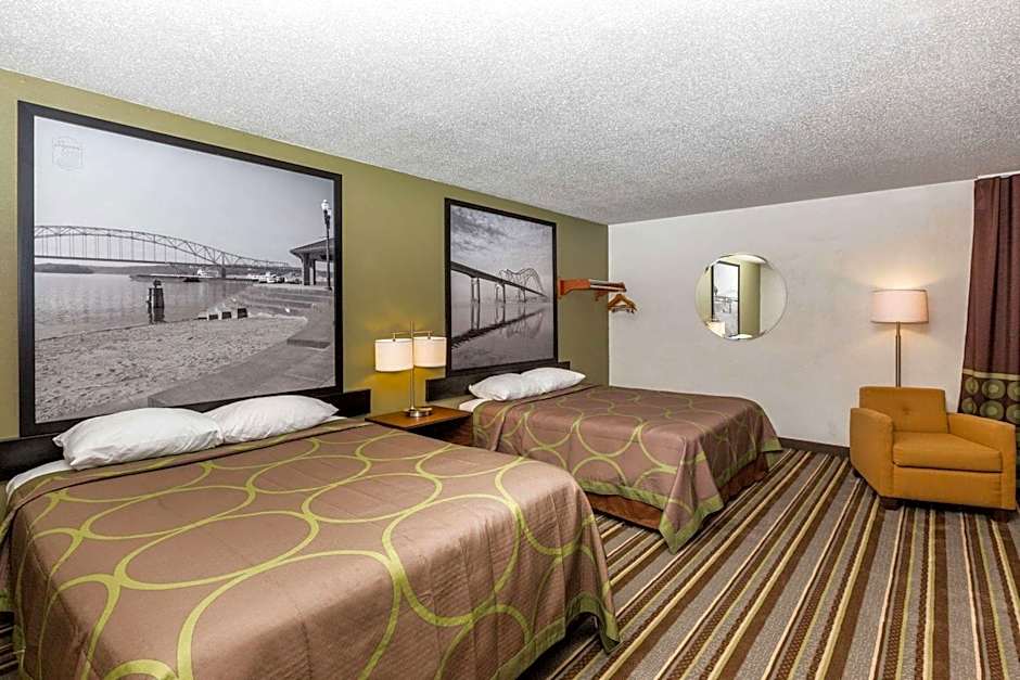 Super 8 by Wyndham Storm Lake