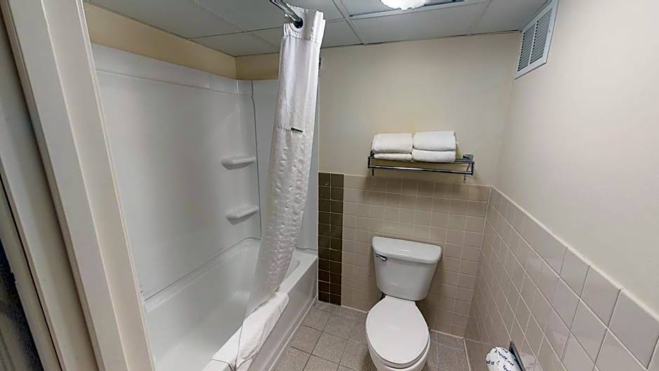 AmericInn by Wyndham Mounds View Minneapolis