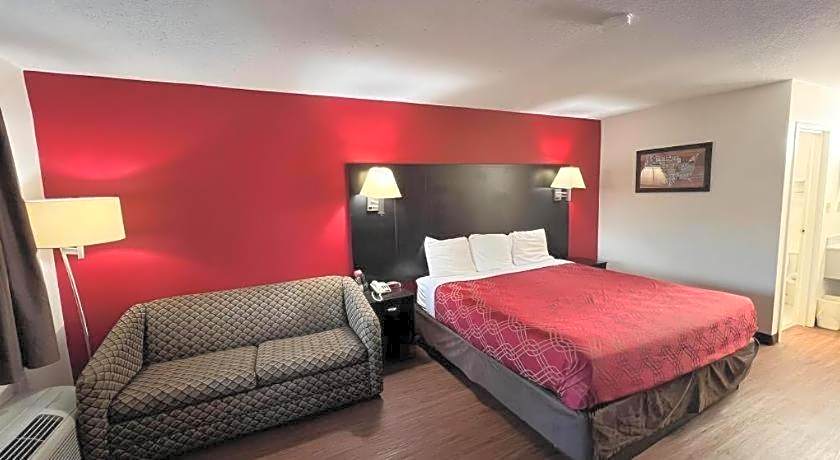 Econo Lodge Inn & Suites Tuscaloosa I-20