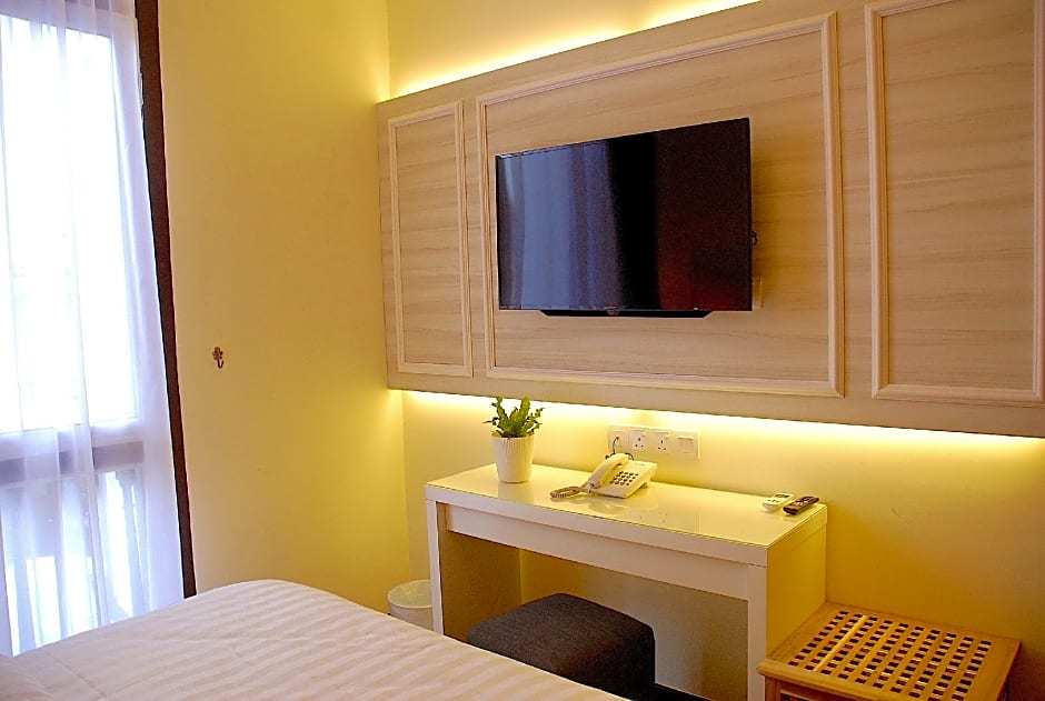 iStay Hotel