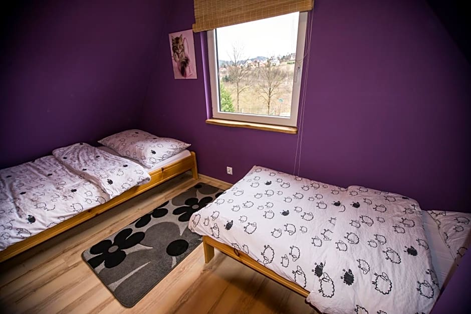 Domki nad rozlewiskiem