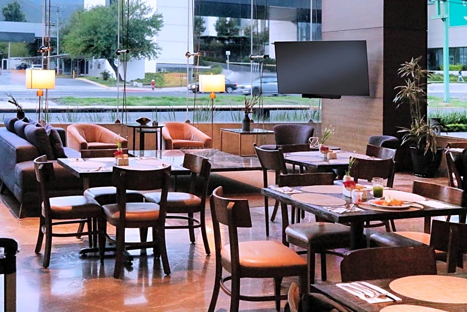 Holiday Inn Express & Suites Monterrey Valle By IHG
