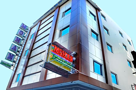Hotel Mohan International