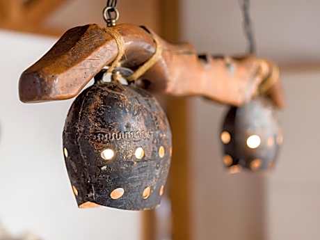 Apartment with Mountain View