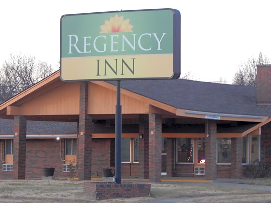 Regency Inn Iola