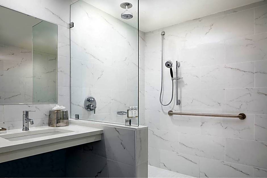 Grand Galvez Resort, Autograph Collection