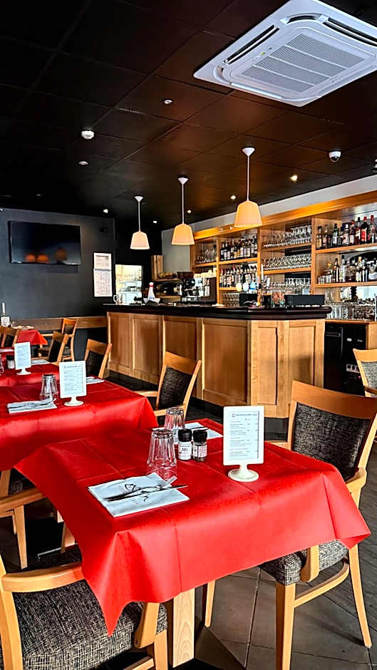 Savoy Hotel & Restaurant