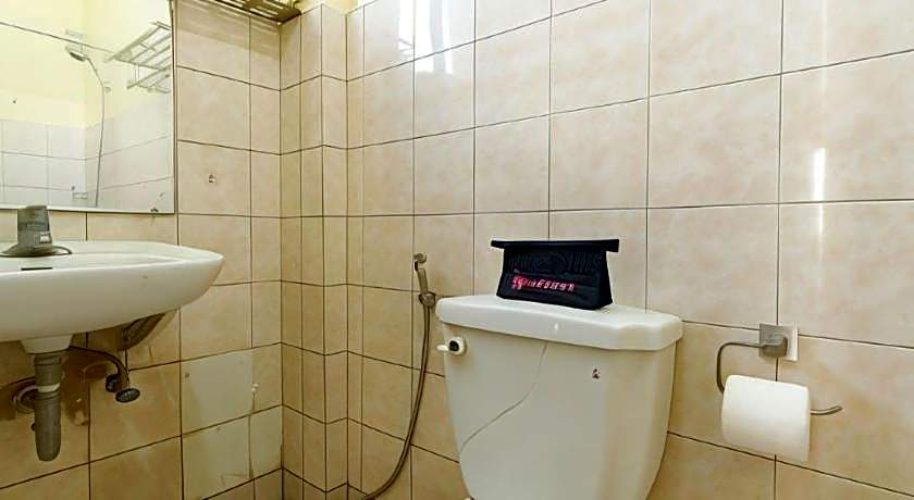 RedDoorz Plus @ Seaborne Hotel Subic Zambales