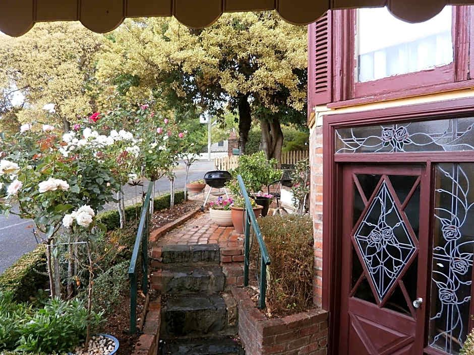 Central Springs Inn