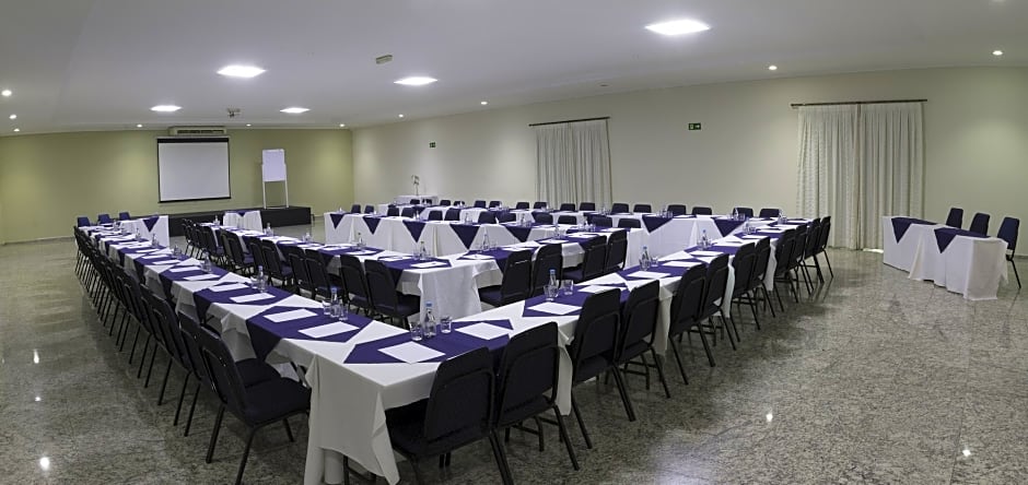 Dan Inn Franca & Convenções