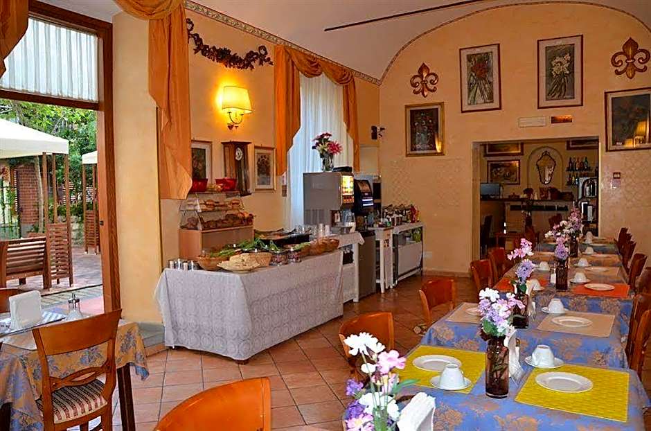 Hotel Mia Cara