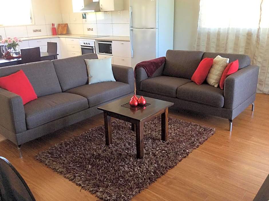 Tinaroo Sunset Retreat