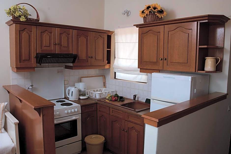 Amboula Beach Apartments