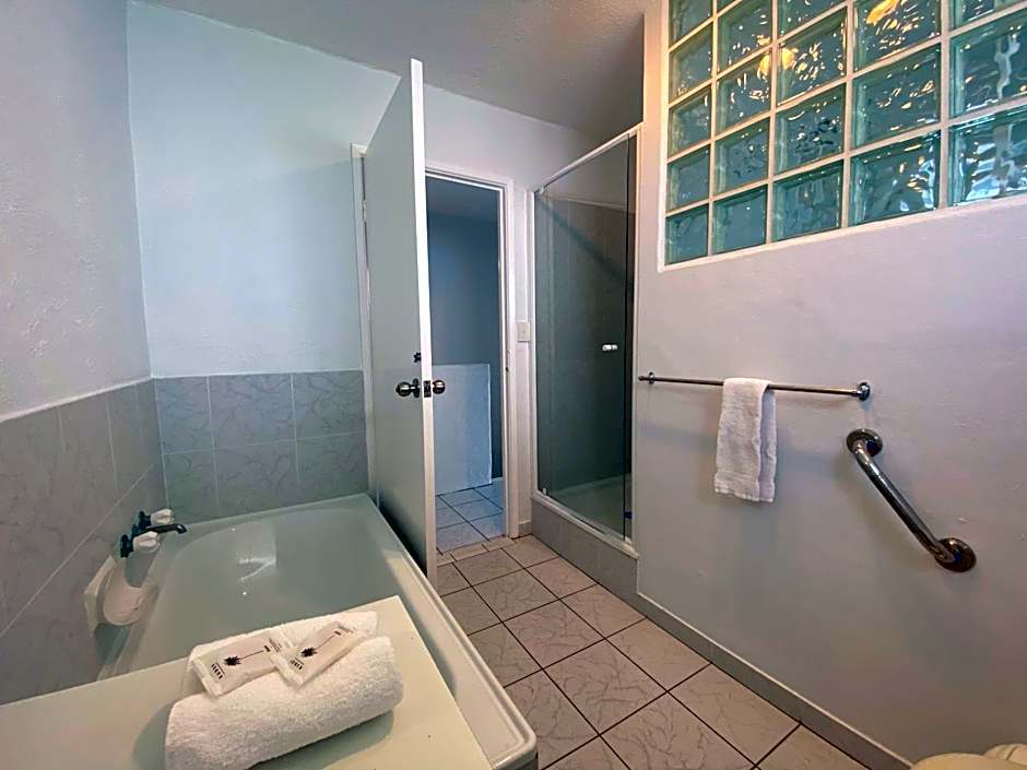 Beachfront Terraces with Onsite Reception & Check In