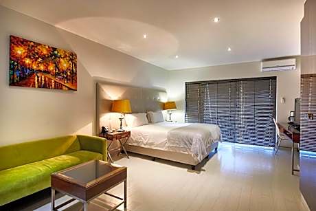 Superior King Room