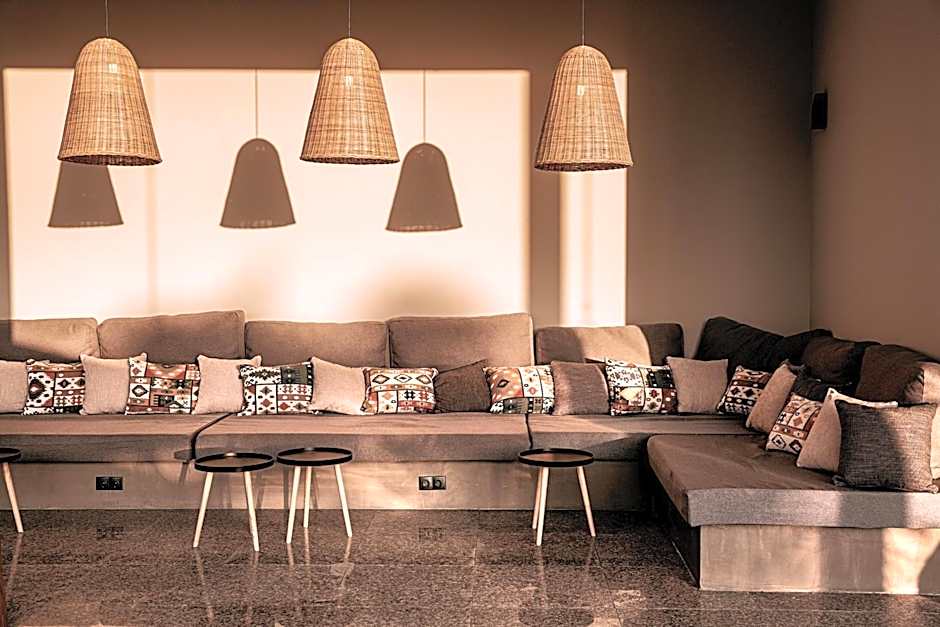 Sunny Beach Club - Adults Only #YouthfulVibes