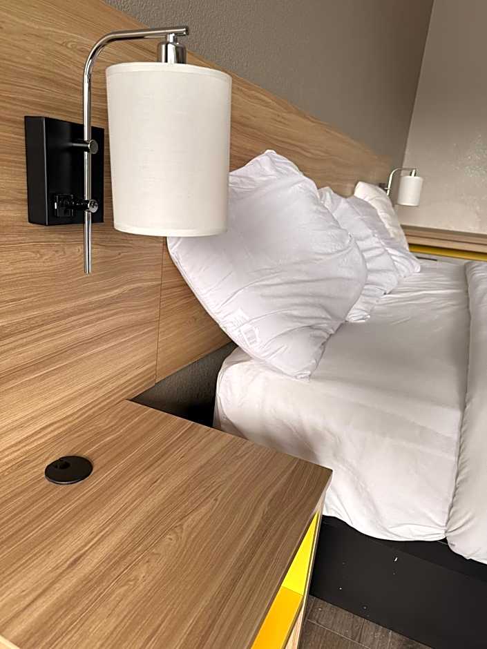 Days Inn by Wyndham Ruther Glen Kings Dominion Area