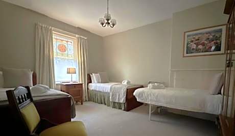 Housekeeper's Apartment - Twin Room Only