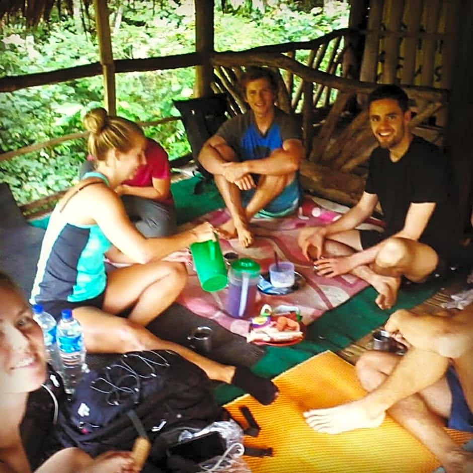 ORANGUTANTREKSUMATRA & LOVELY JUNGLE LODGE only book IF you are treking with us