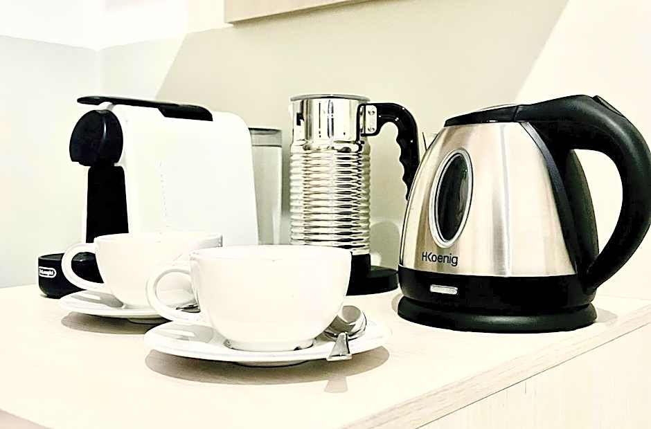 Eccelsoleccese Boutique B&B - steps from the Historic Center