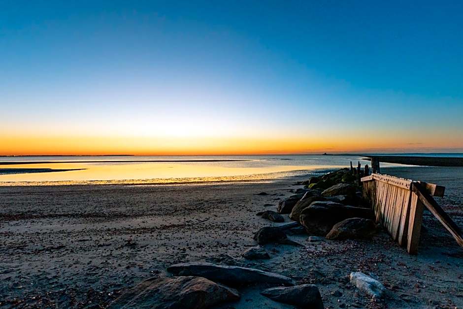 DUNE Fairfield Beach
