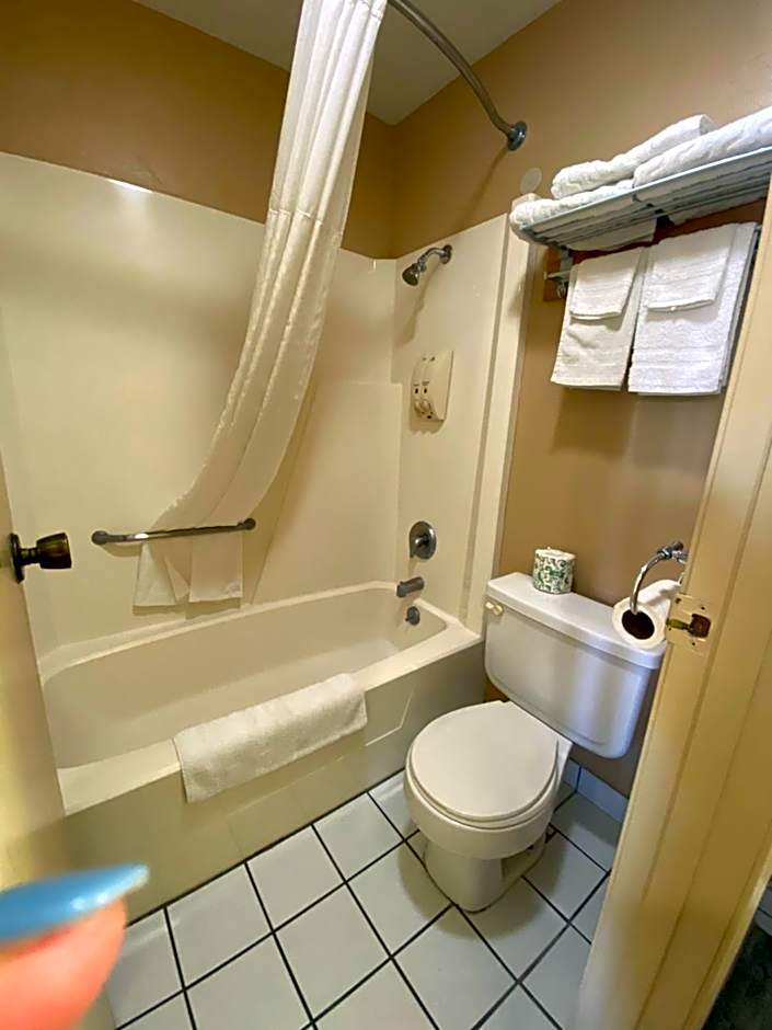 Americas Best Value Inn The Legends Inn