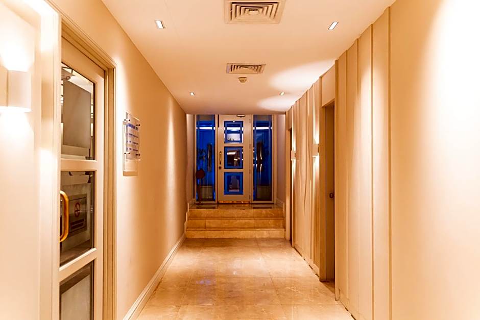 Royal Park Residence Hotel