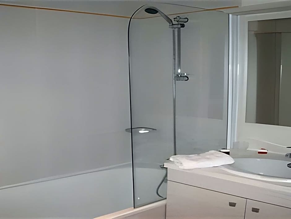 Sejours and Affaires Rennes Villa Camilla