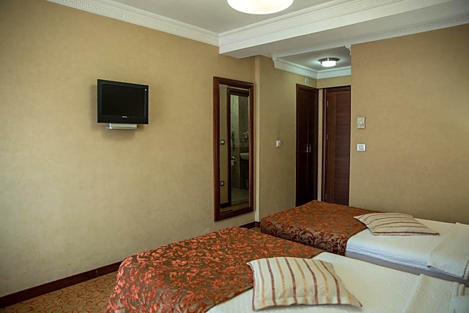 Yuksel Hotel