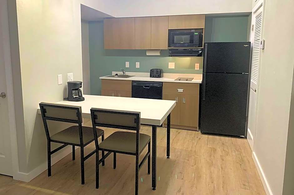 MainStay Suites Springfield South - Battlefield Rd
