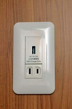 Semi-Private Room for 2 People with Shared Bathroom - Non-Smoking