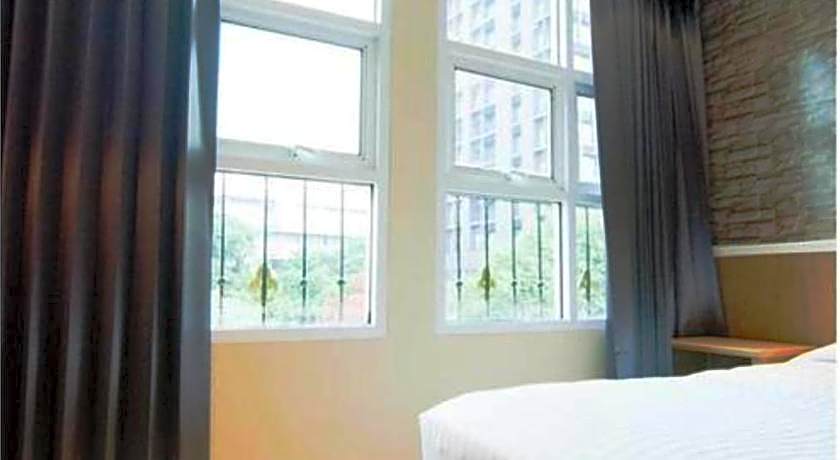 Bourbon St. Boutique