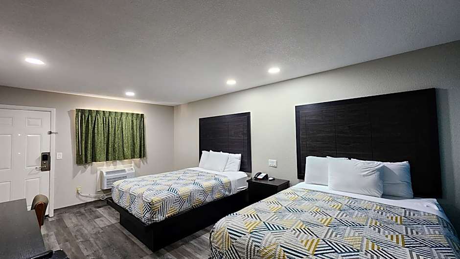 Scottish Inn & Suites