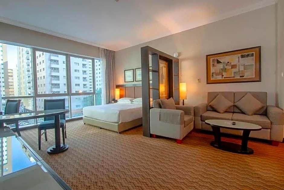 Al Manzel Hotel Apartments