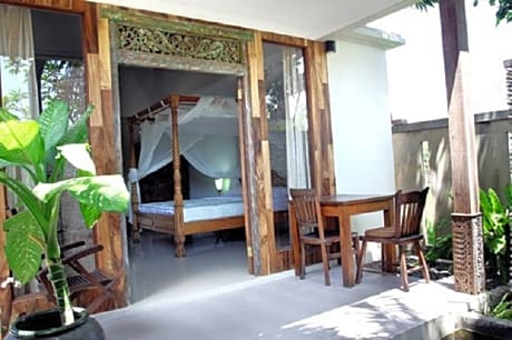 Tranquil Putri Deluxe Cottage