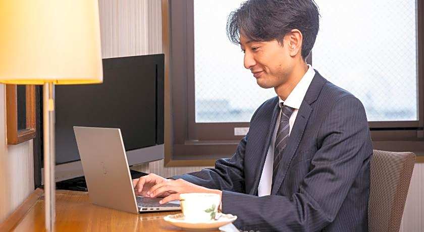 City Hotel Airport in Prince