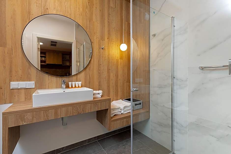 Apartamenty Jantaris by Noclegi Renters