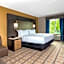 Crowne Plaza SHENANDOAH - WOODLANDS AREA by IHG