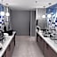 La Quinta Inn & Suites by Wyndham Miamisburg Dayton South