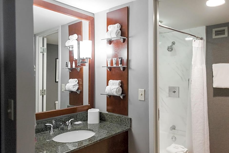 Radisson Hotel Memphis - University