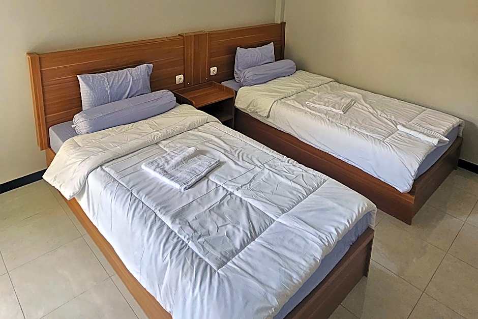 Guest House Saqeena Syariah near Blitar Park RedPartner