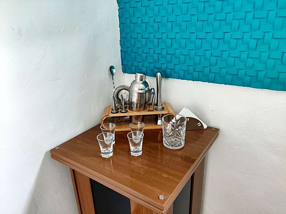 Casa completa a 70 m da praia dos ossos