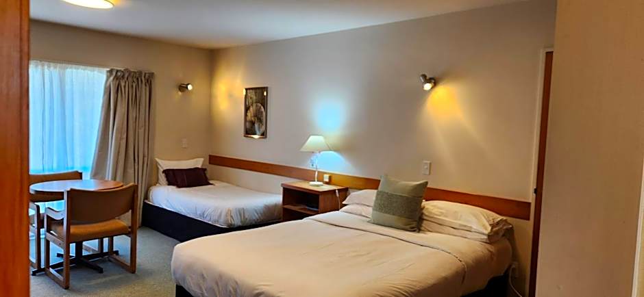 Aalton Motel