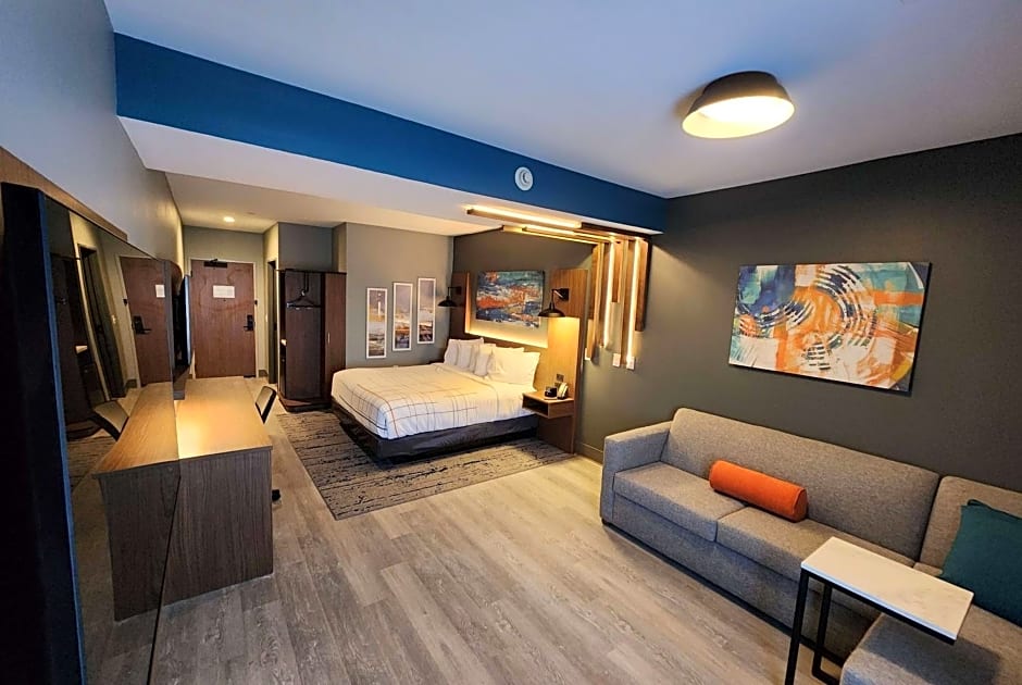 La Quinta Inn & Suites by Wyndham Del Rio