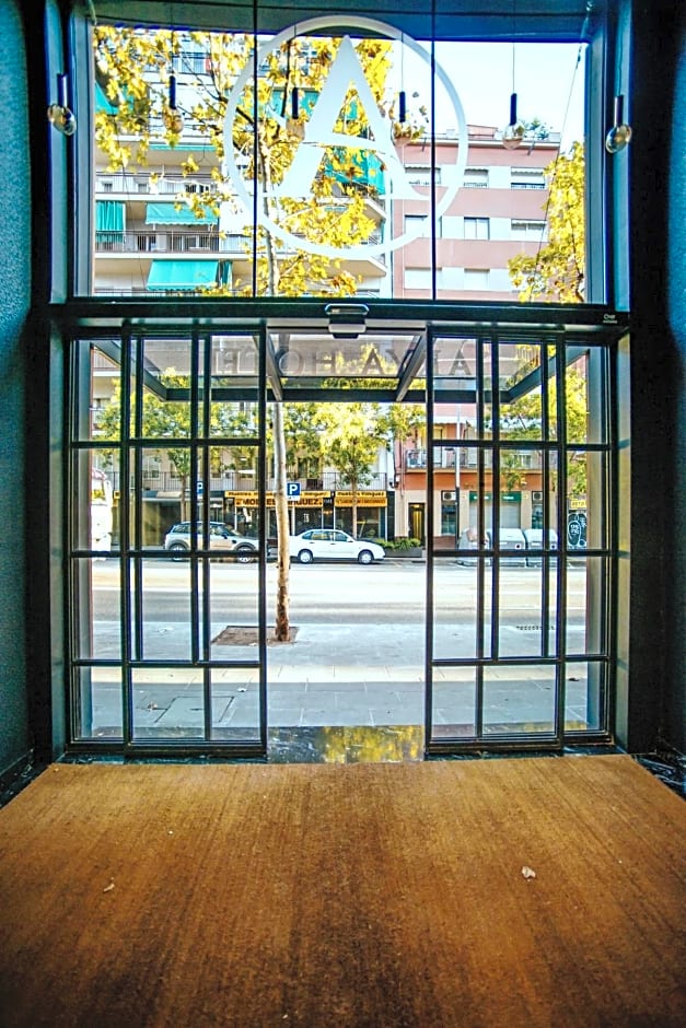 Arya Stadium Hotel