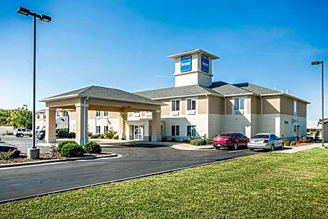 Quality Inn Parsons North